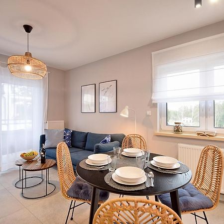 E-Apartament Nad Morzem Apartamentuj 미엘노 외부 사진